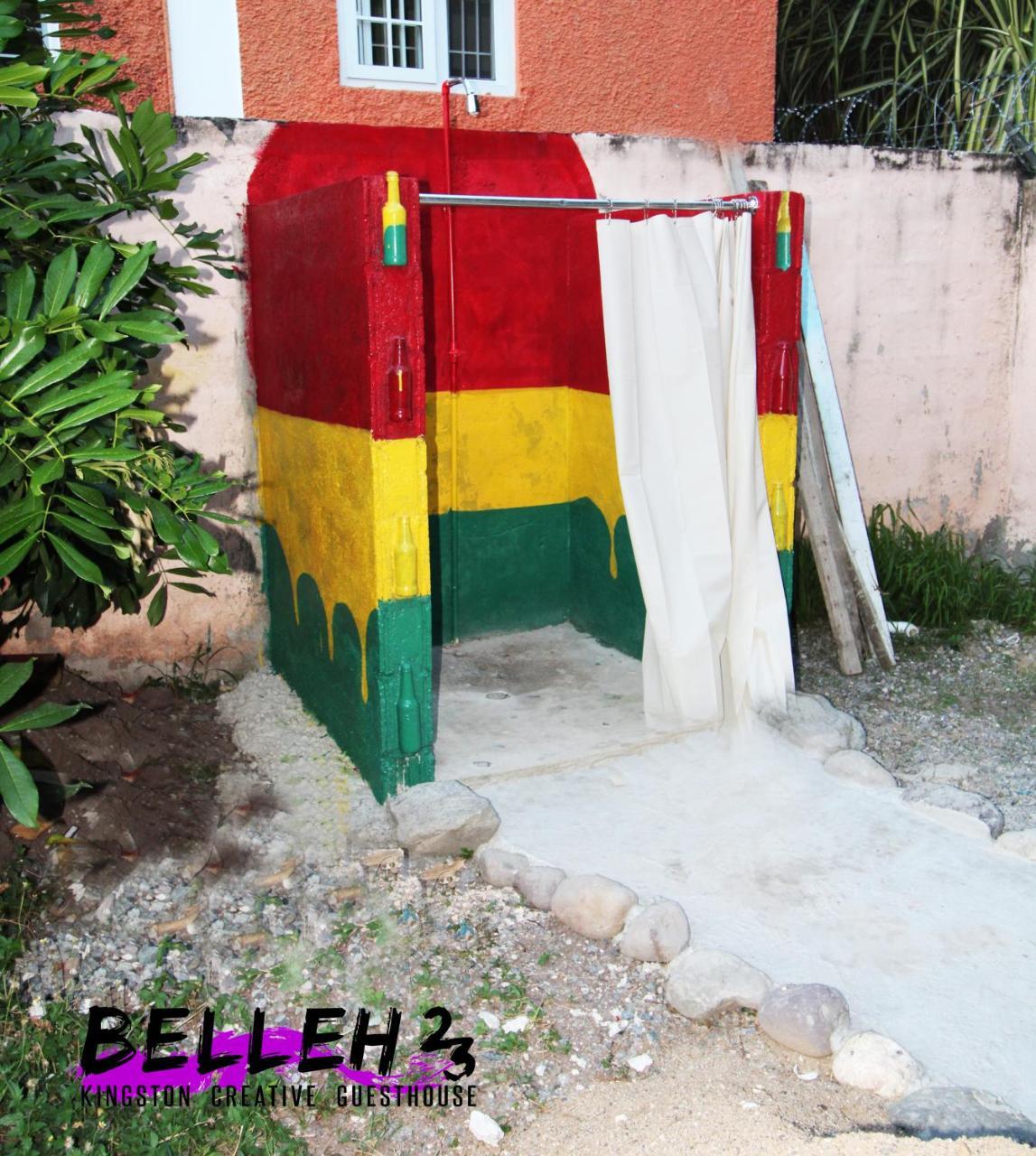 Belleh23 Kingston Creative Guesthouse Ngoại thất bức ảnh