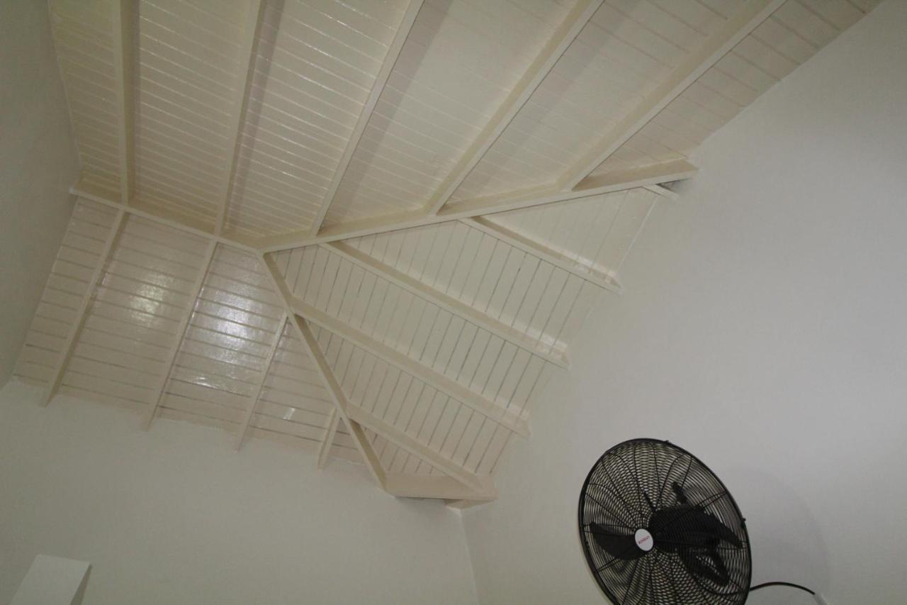 Belleh23 Kingston Creative Guesthouse Ngoại thất bức ảnh